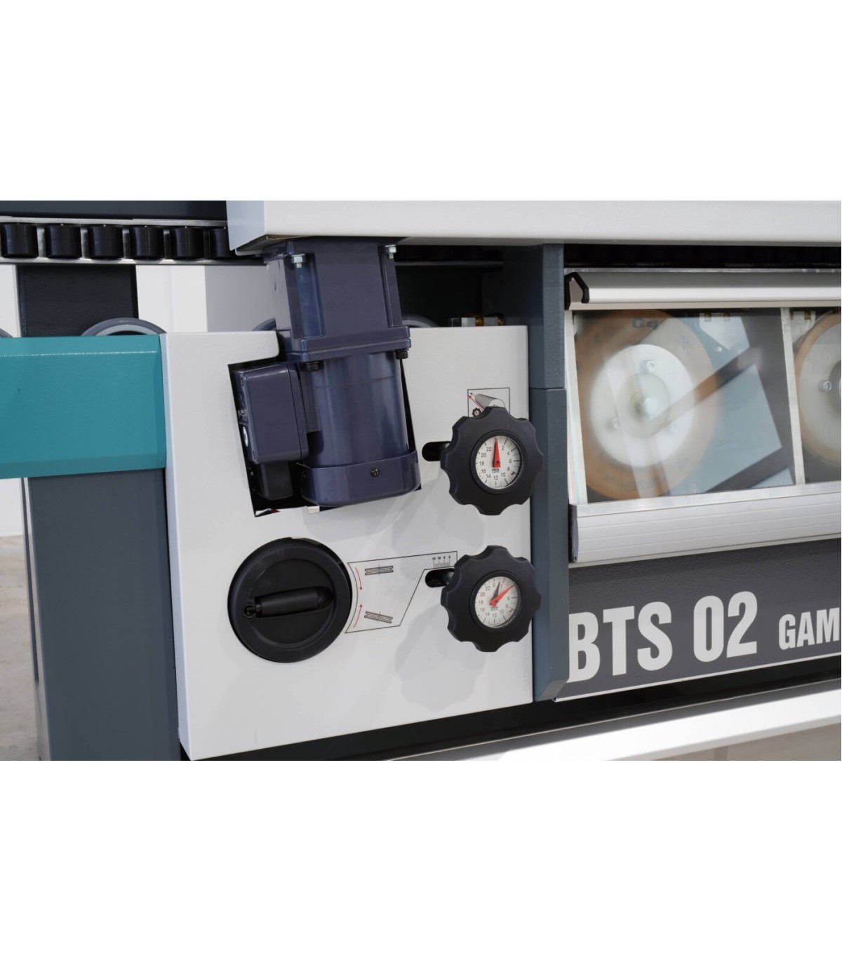 foto-BTS 02 BETA-GAMMA-03